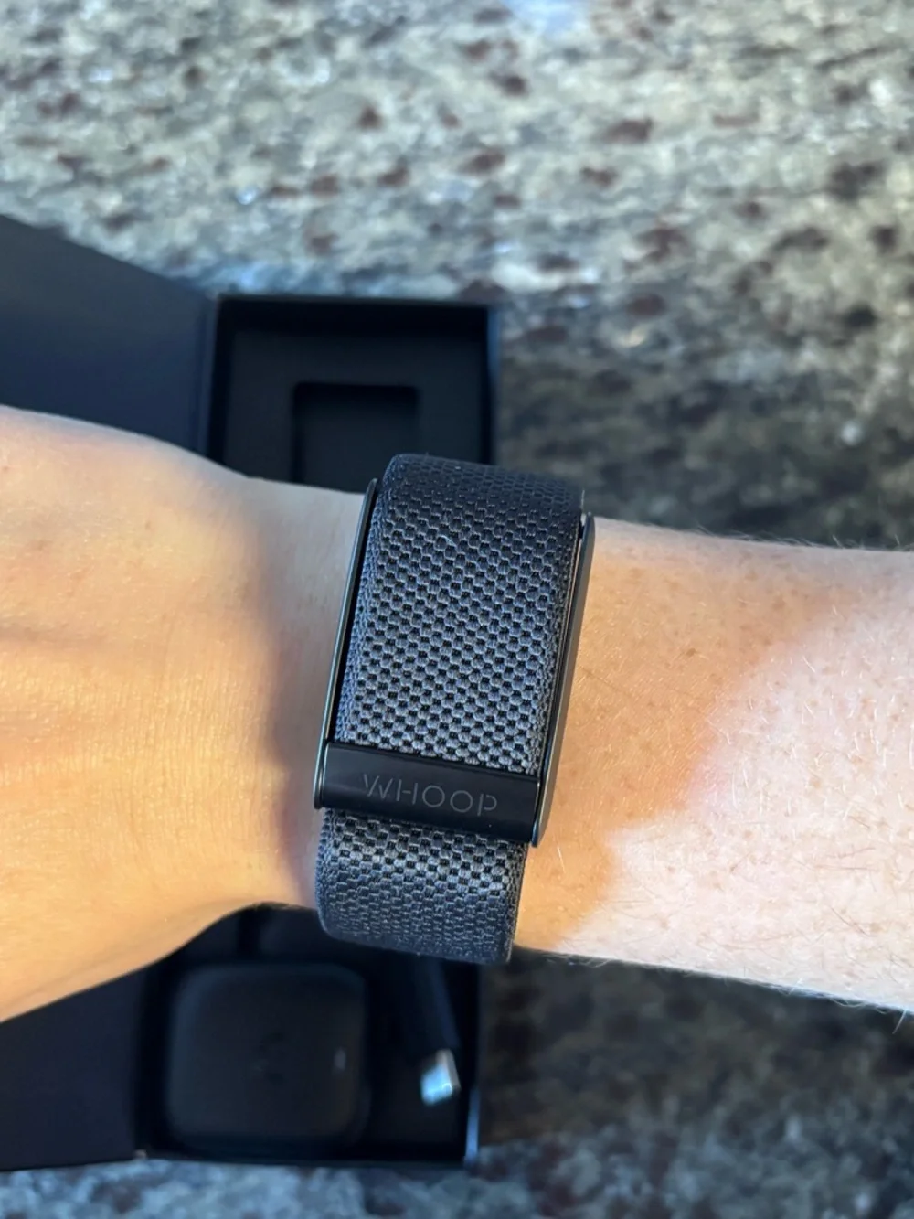 WHOOP 4.0 Fitness Tracker Band in Black